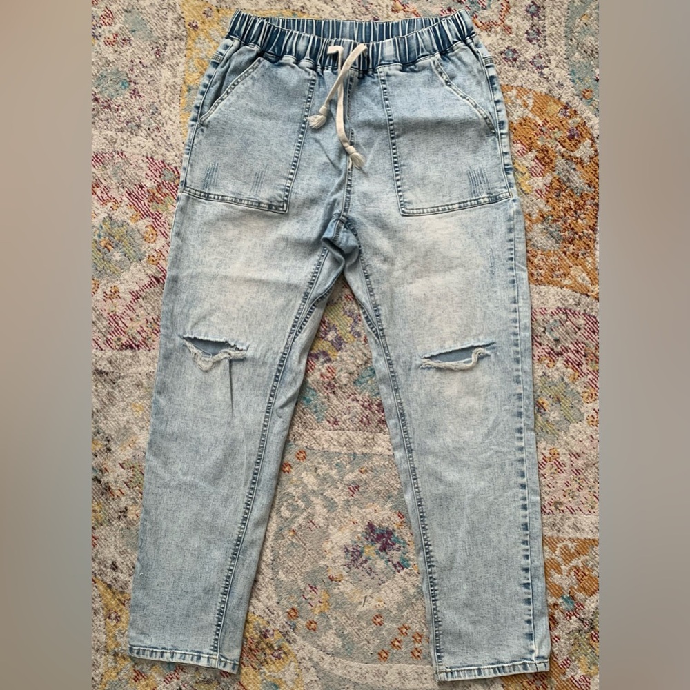 Distressed pull on straight leg jeans